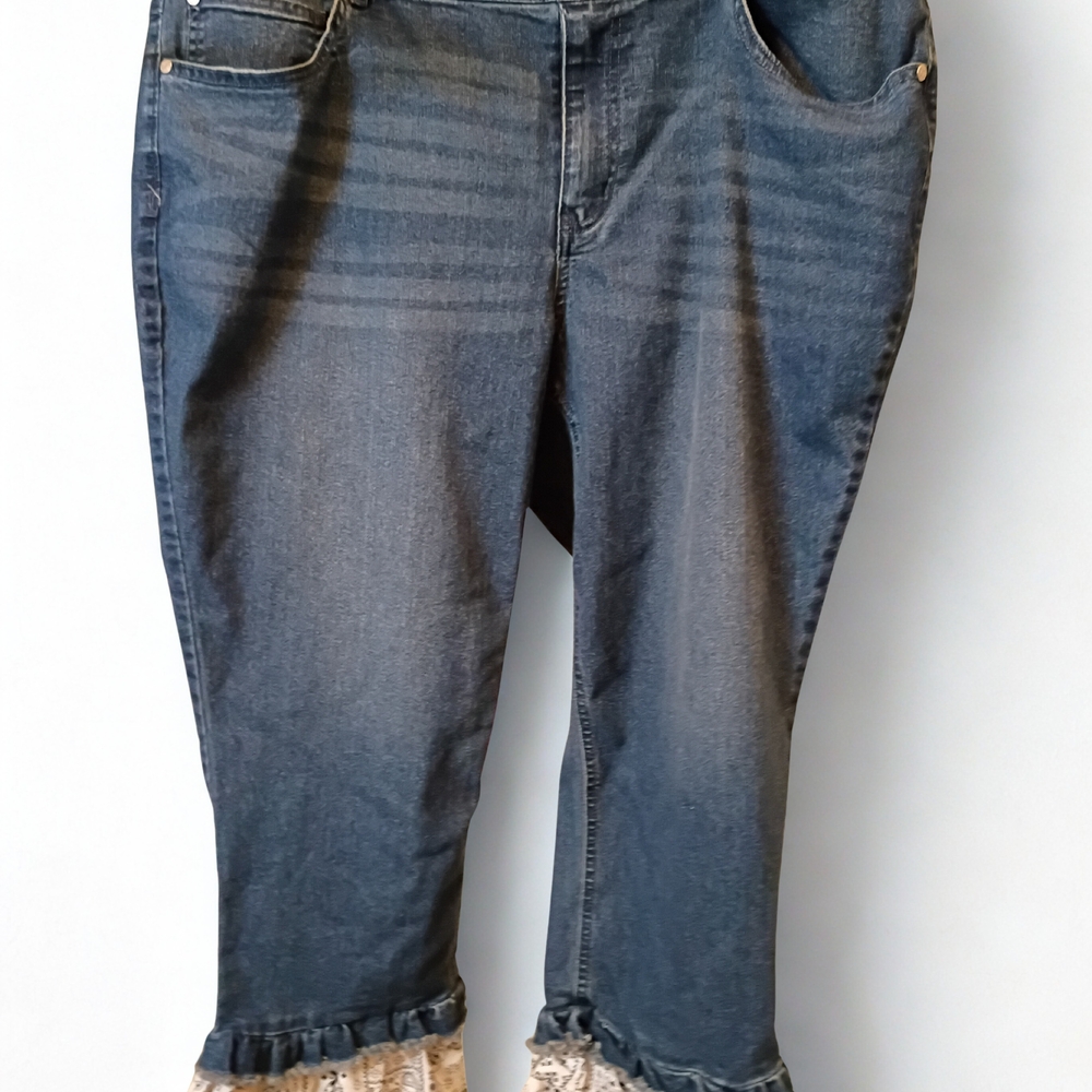 Cato High Rise Est. 1946 Denim Size 18W Distressed Jeans With Ruffle